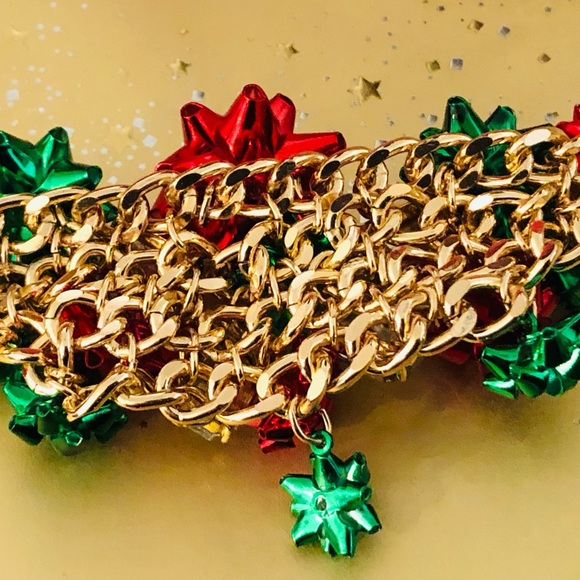 Betsey Johnson Necklace - Red & Green Metallic Bows & Crystal Rhinestones NWT - Picture 10 of 16